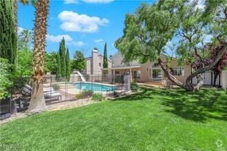 Building Photo - 8112 Tropic Isle Cir
