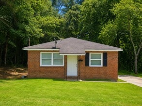 Building Photo - 3483 Lawton Rd