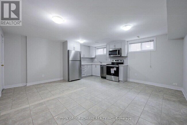 Building Photo - 52 Farrell Ave