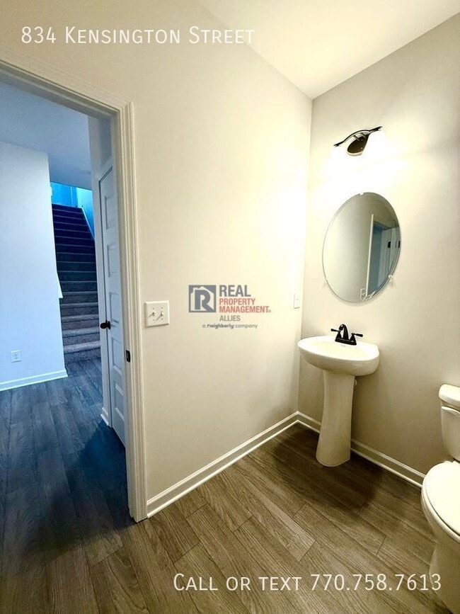 Foto del edificio - 834 Kensington St