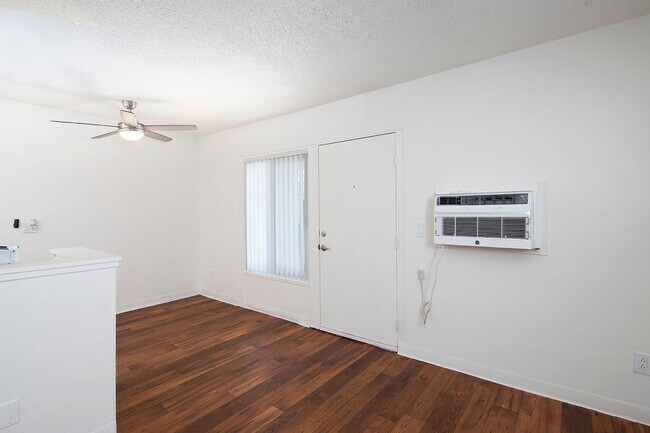Foto del interior - Aztec Pacific Apartments