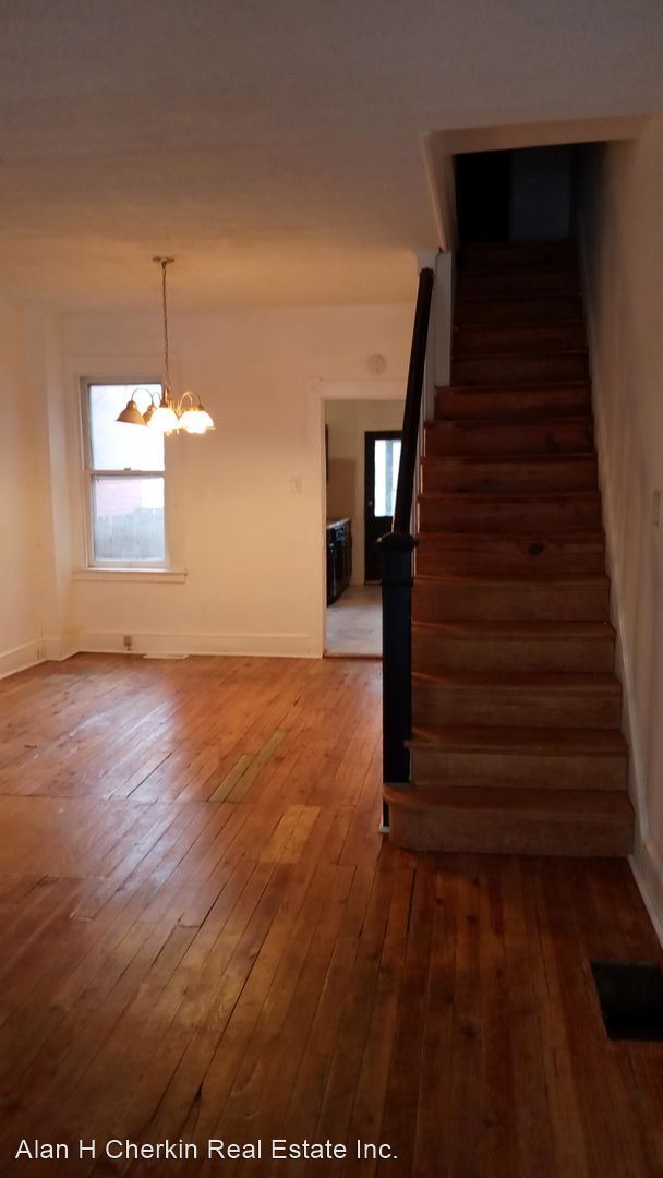 Foto del edificio - 3 br, 1 bath House - 423 Reynolds Avenue