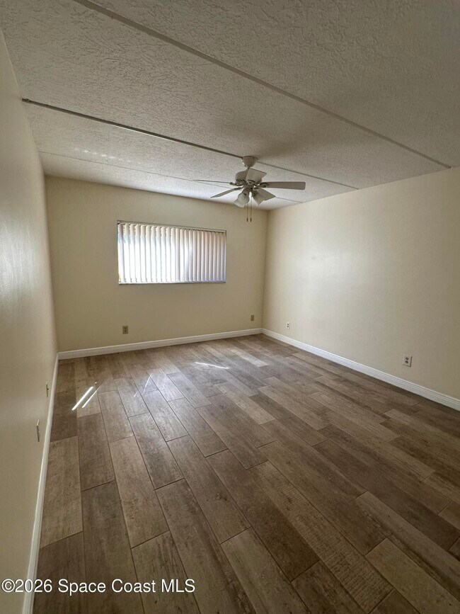 Building Photo - 2709 Golf Lake Cir