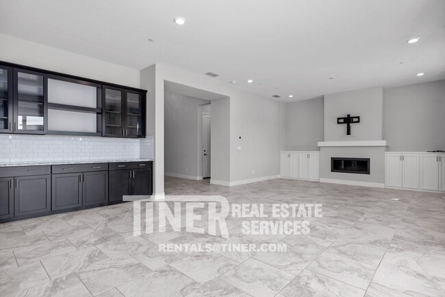Building Photo - Luxury El Dorado Hills Estate in Blackstone