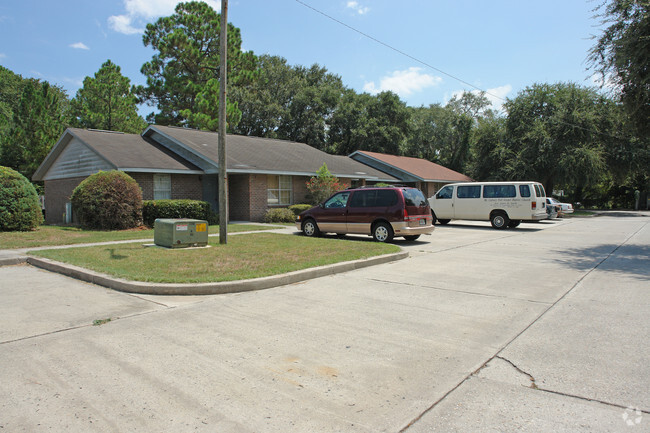 Foto del edificio - Countryside Apartments