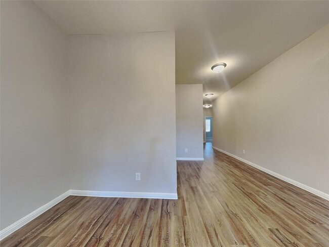 Foto del edificio - 871 Bunton Reserve Blvd