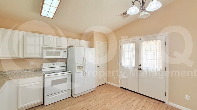 Building Photo - 1793 E Pinto Dr