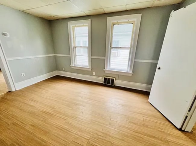 Building Photo - 2114 S 11th St