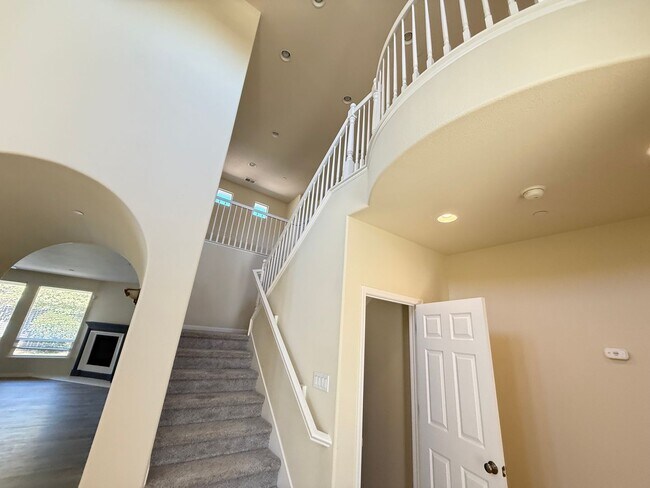 Building Photo - 1456 Eaglesfield Ln