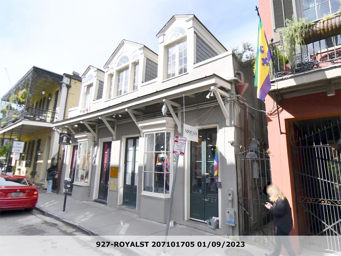 Primary Photo - 925 Royal St