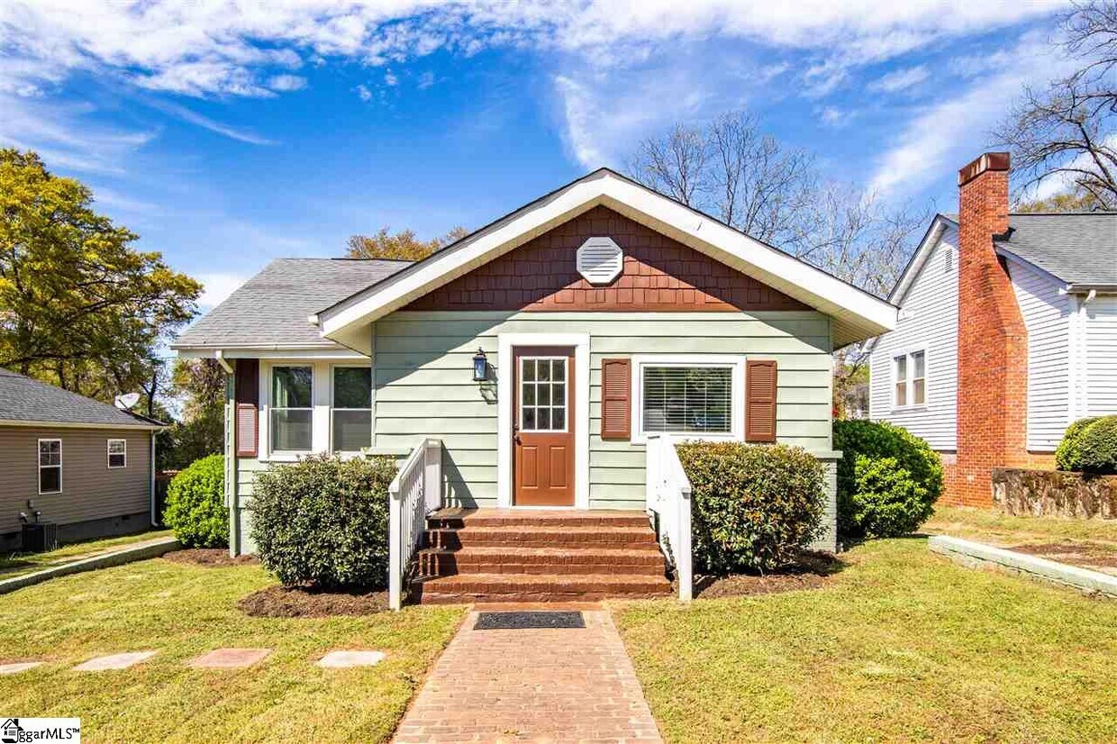 Foto principal - 21 Beechwood Ave