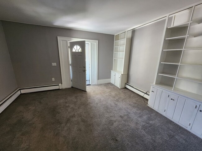 Building Photo - 200 S West St