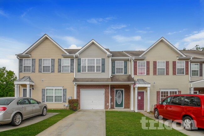 Building Photo - 4864 Sierra Way