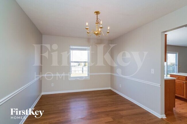 Foto del edificio - 694 Morgan Way