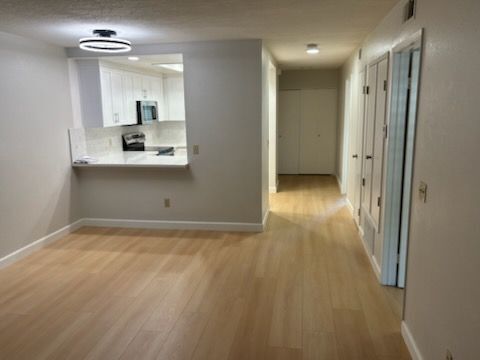Building Photo - 1446 Chateau Common