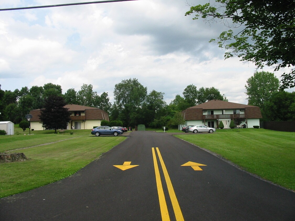 9585 Maynard Dr, Marcy, NY 13403 Apartments Marcy, NY