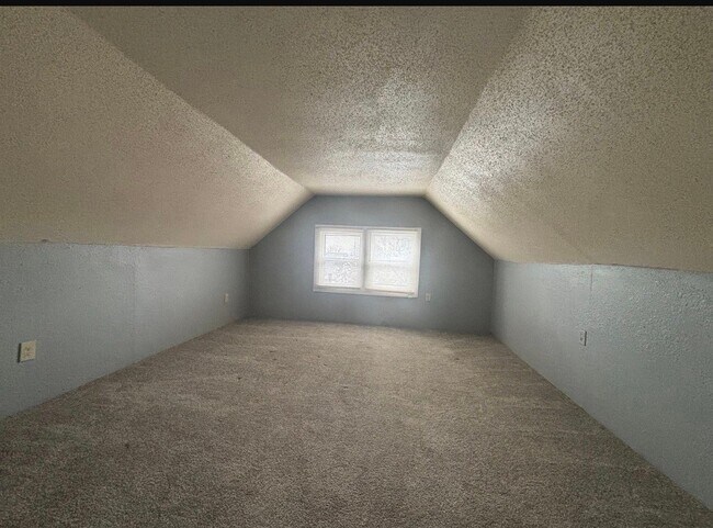 Building Photo - 8827 Park Heights Ave