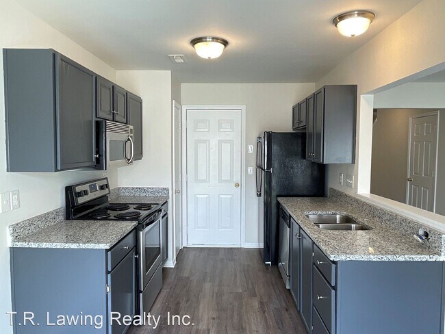 Building Photo - 3 br, 2.5 bath House - 5334 Esther Lane