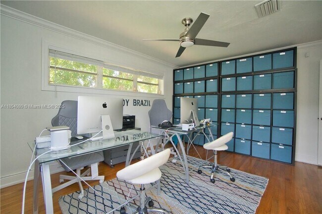 Foto del edificio - 1419 N 16th Ct