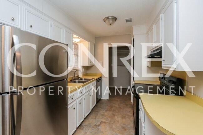 Foto del edificio - Lovely 3 Bedroom in Clinton
