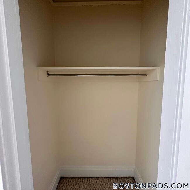 Building Photo - 62 Boylston St