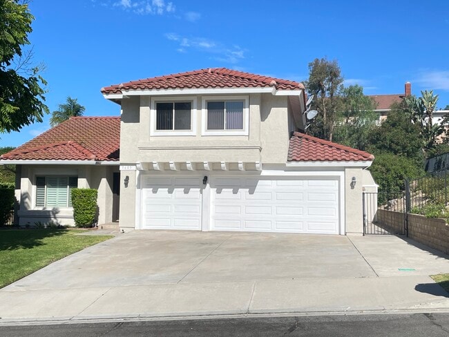 Building Photo - 5605 Vista Cantora
