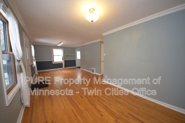 Foto del edificio - 6124 Upton Ave S