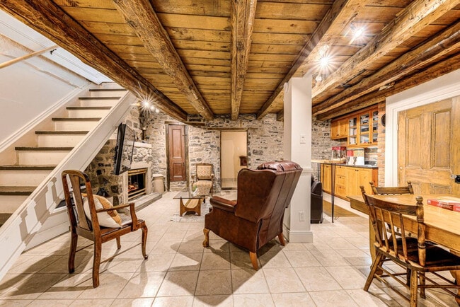 Photo du bâtiment - 1154 Avenue Royale-SI ID1634799P
