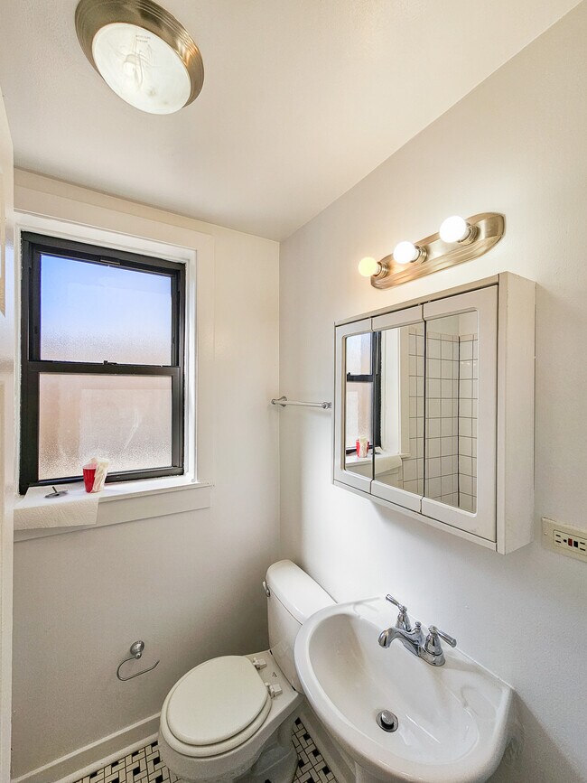 Foto del edificio - 4314 N Keystone Ave