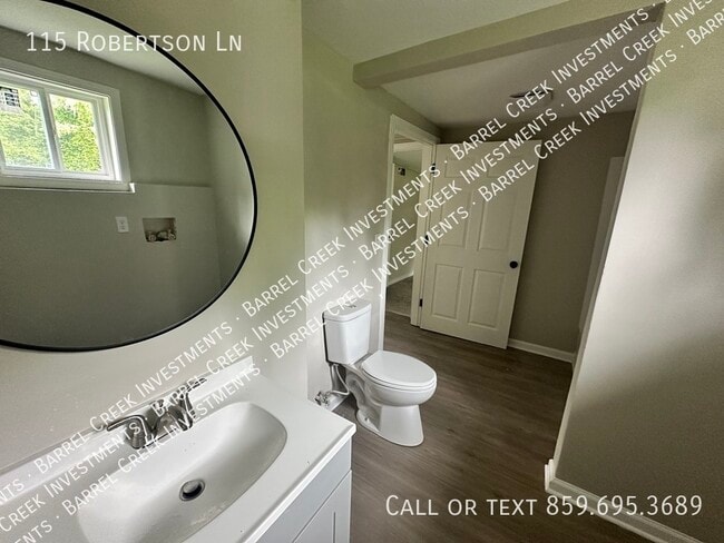 Building Photo - 115 Robertson Ln