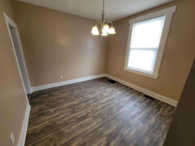 Foto del edificio - 140 Webster 3BR/1BA (Hamilton)