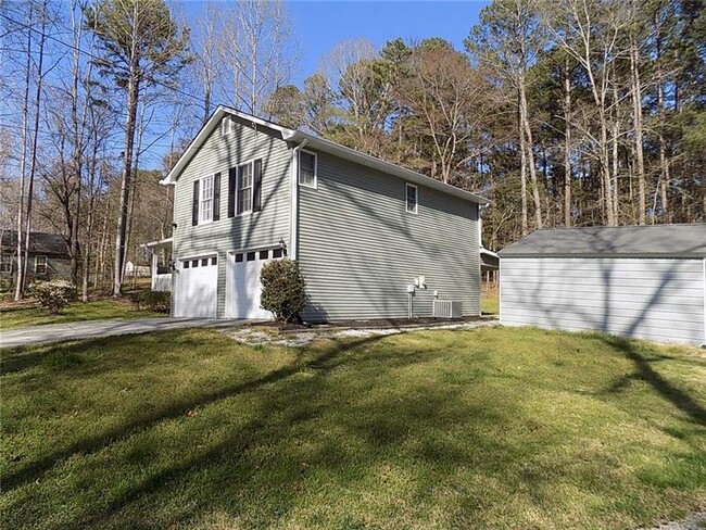 Building Photo - 2165 Uniwattee Trail SE