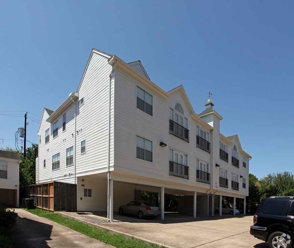 Building Photo - Law Street Apartments