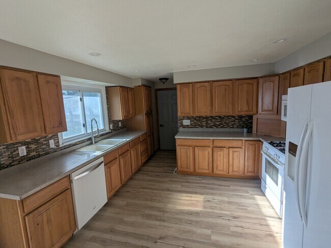 Foto del edificio - 1212 Saint Paul Rd