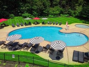 Building Photo - Atlantic Pointe Apartments