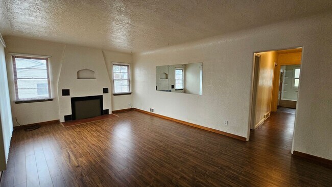 Foto del edificio - 3 Bed, 1 Bath House in Downtown Coeur d'Alene