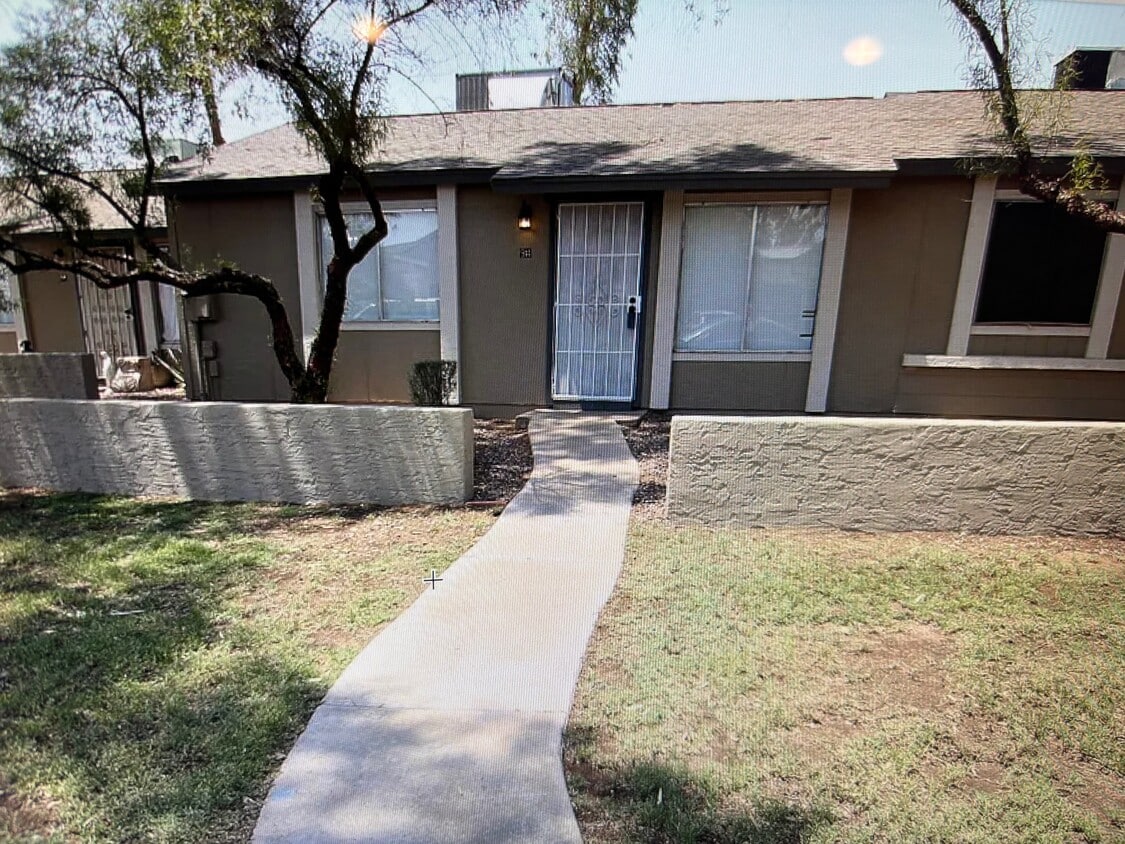 Primary Photo - 6711 W Osborn Rd