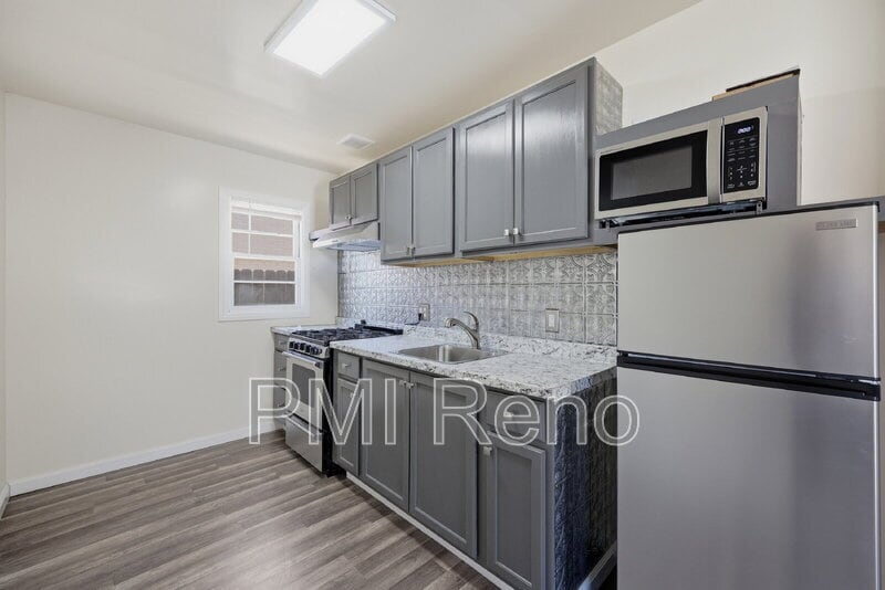Building Photo - 1515 N Carson St