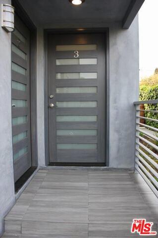 Building Photo - 713 Vernon Ave