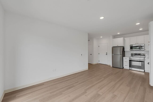 Interior Photo - The Windsor - Windsor Heights