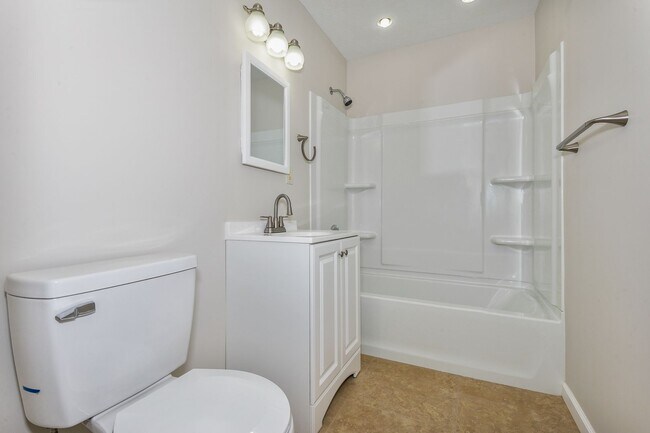 Foto del edificio - 2 Bedroom Duplex with Basement