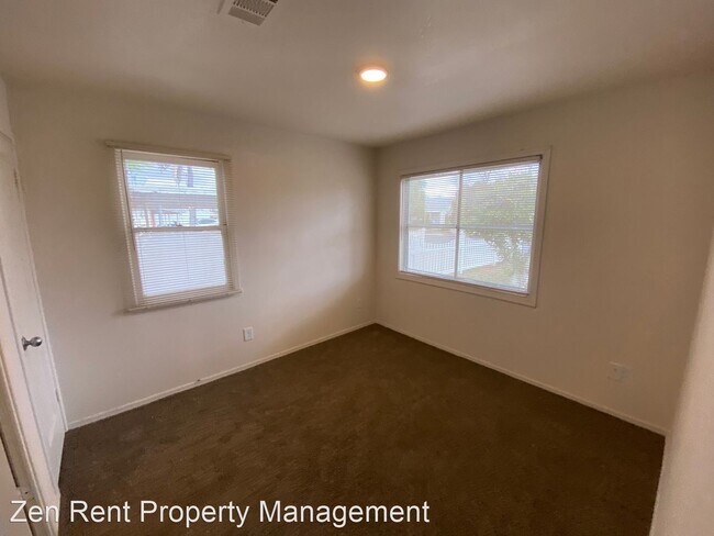 Building Photo - 3 br, 2 bath House - 218 S Hobson