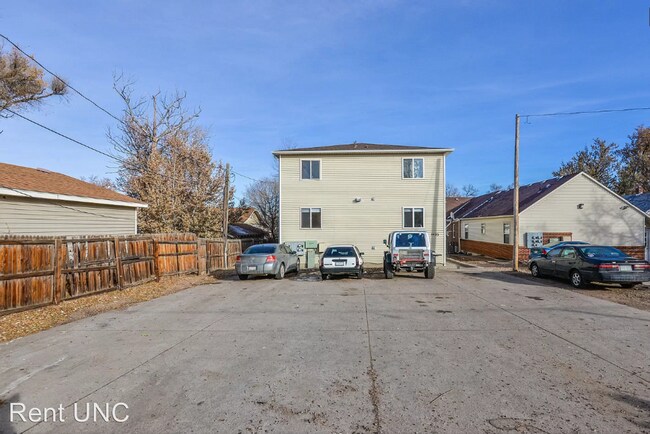 Building Photo - 2035-2035 9th Ave