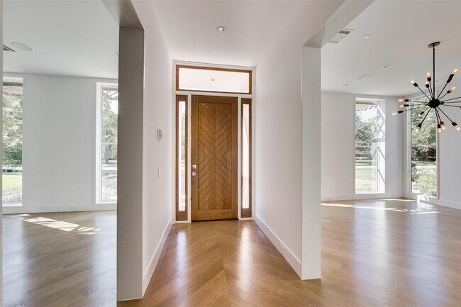 Foto del edificio - 3816 Hanover St