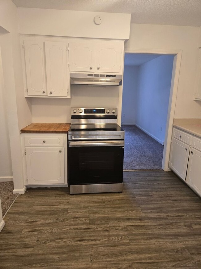 Foto del edificio - Huge 1/2 Duplex in Olathe