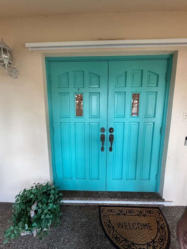 Building Photo - 1726 NW 82nd Ave