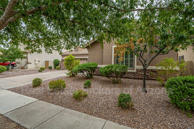 Building Photo - 1819 E Fawn Dr