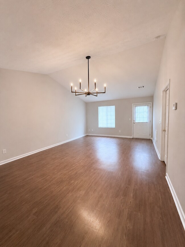 Building Photo - 4003 Hidden Hollow Dr