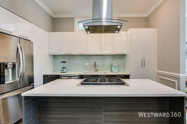 Foto del edificio - 3409 W Cortland St