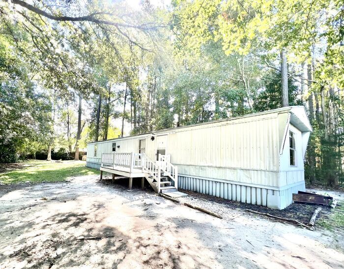 Primary Photo - Moble Home 5 minutes to Beach and UNCW, Co...